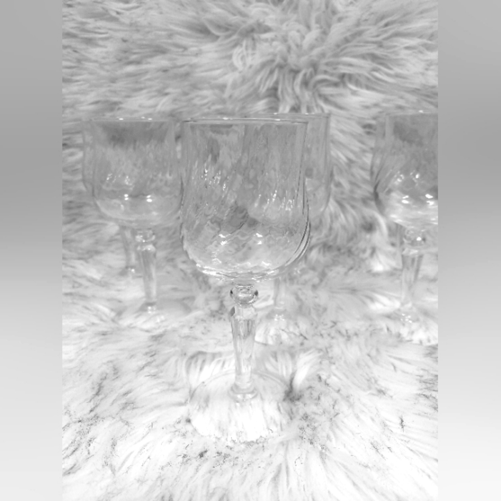 Vintage French Wine Glasses - Clear Swirled Glass - 7 Inches Tall - 8 Glasses